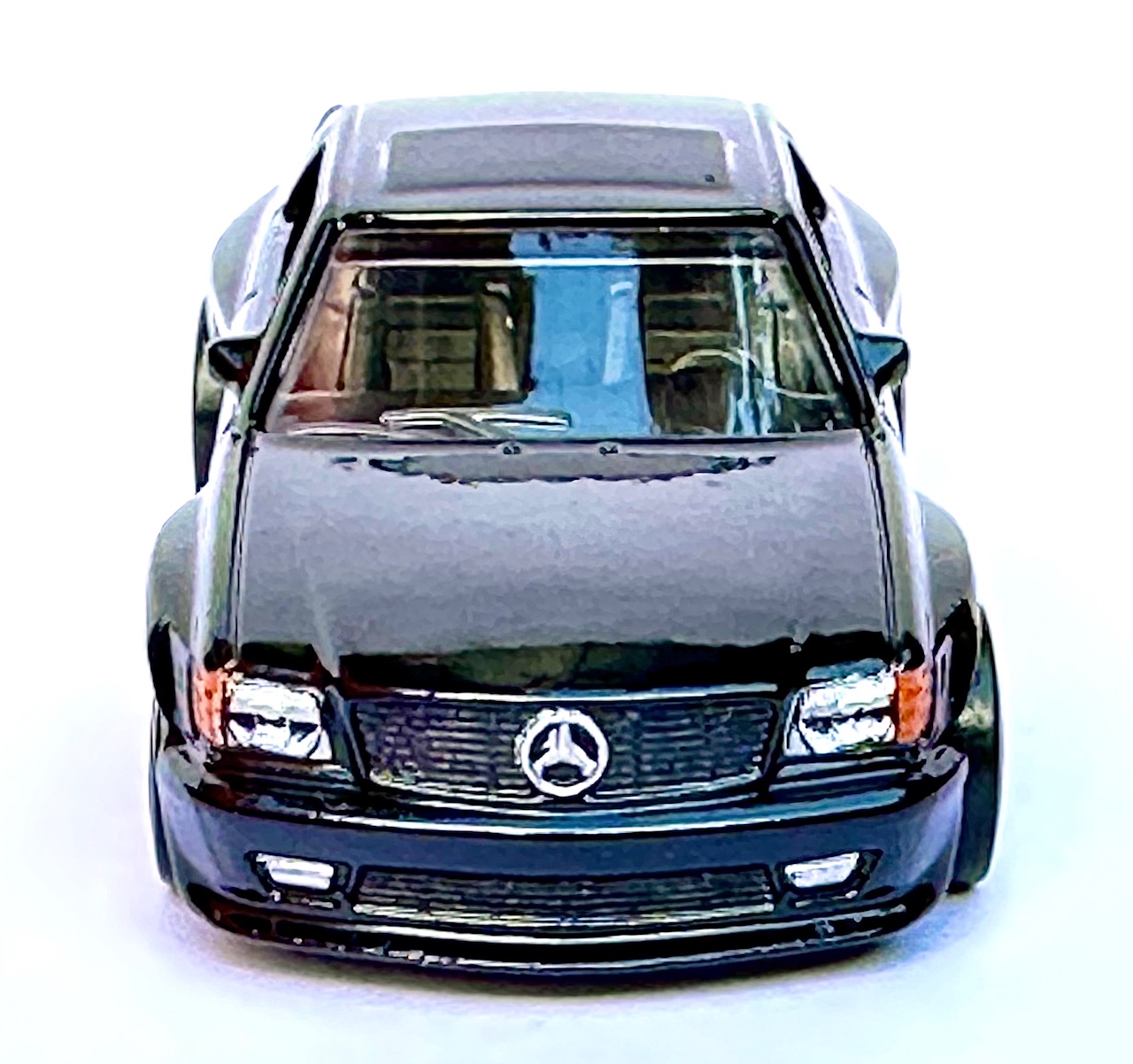 Hot Wheels 2023 - '89 Mercedes-Benz 560 SEC AMG - HKG45