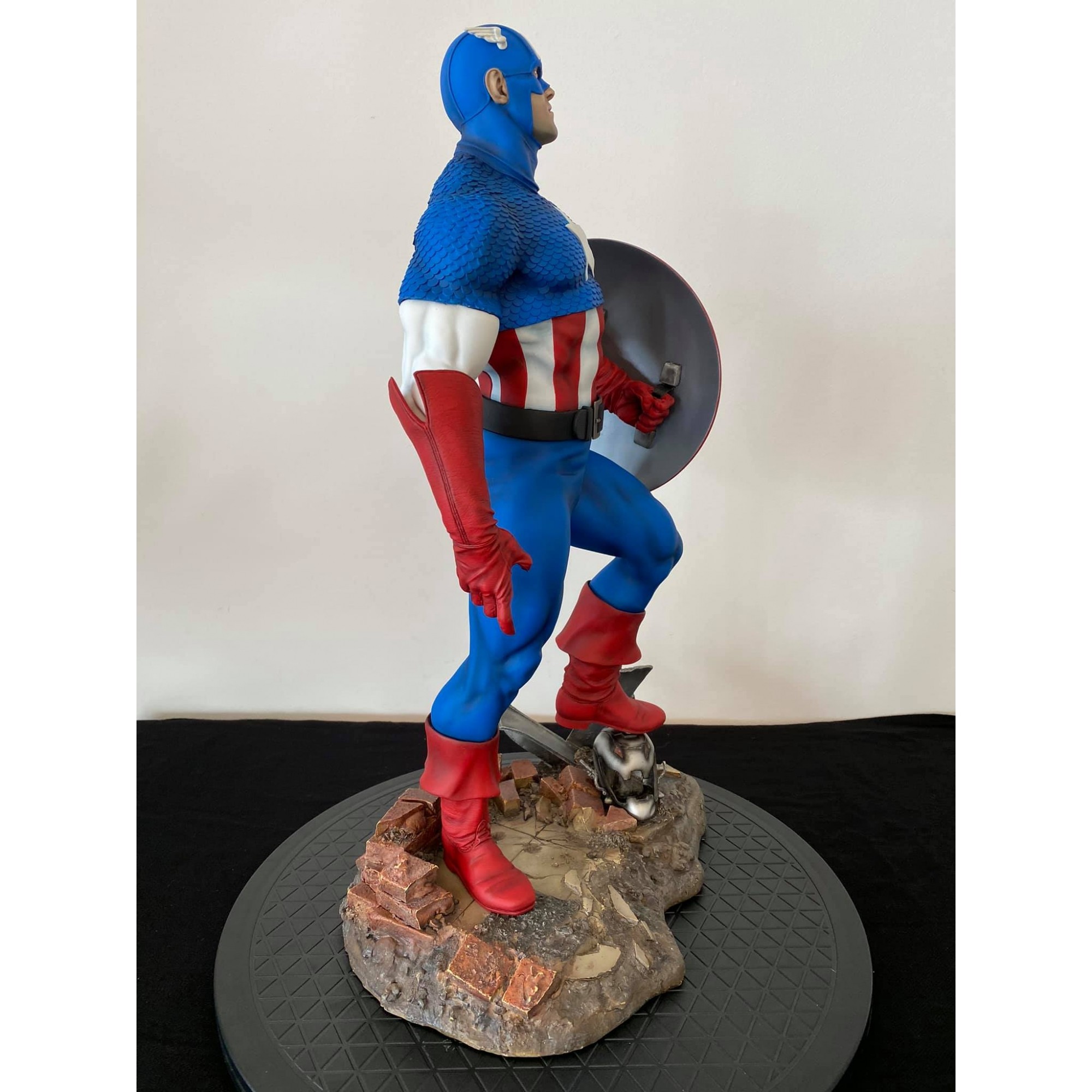 Sideshow Captain America Premium Format modded by Thiago Provin - Movie Freaks Collectibles