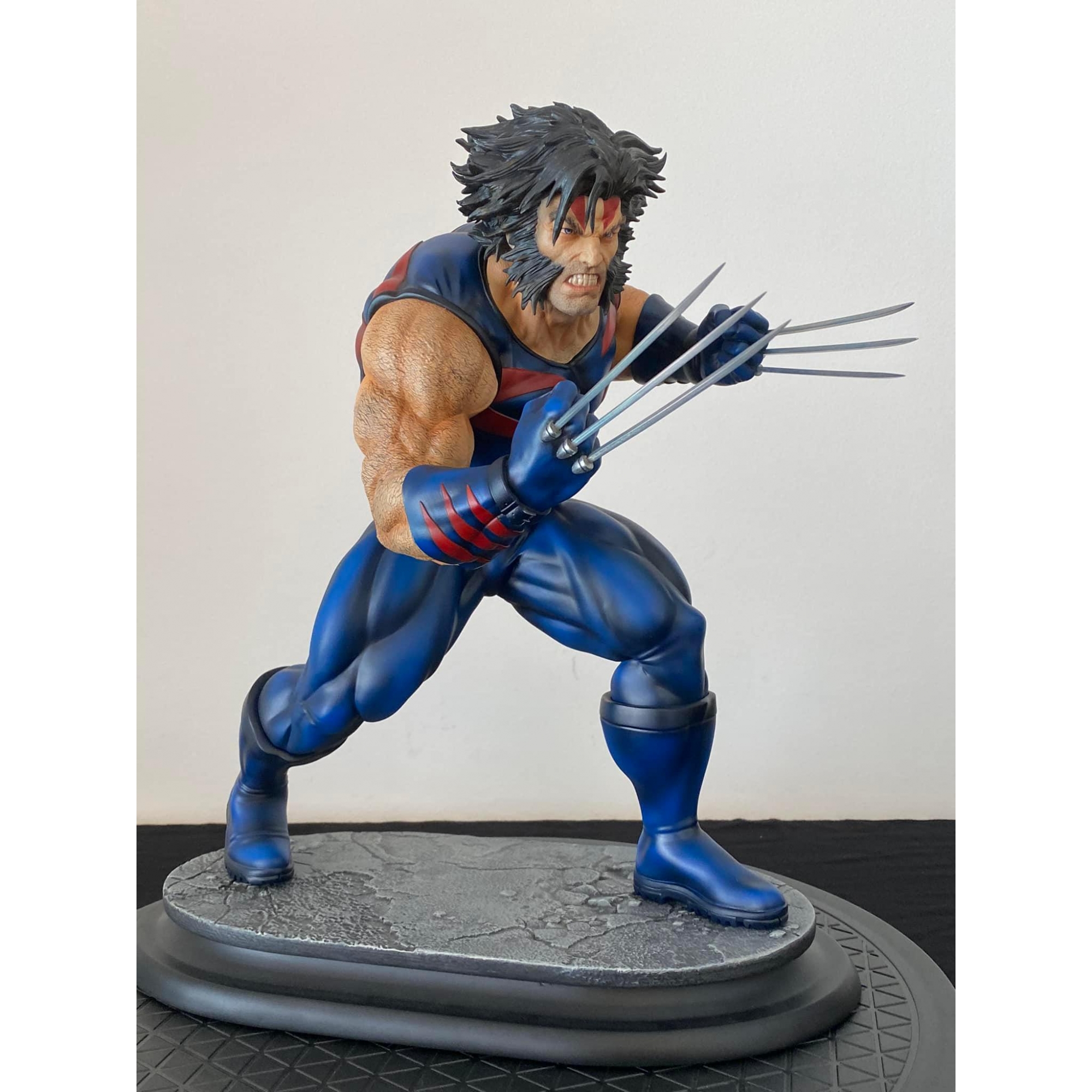 Wolfpax Age of Apocalypse Wolverine 1/4 scale statue - Movie Freaks Collectibles