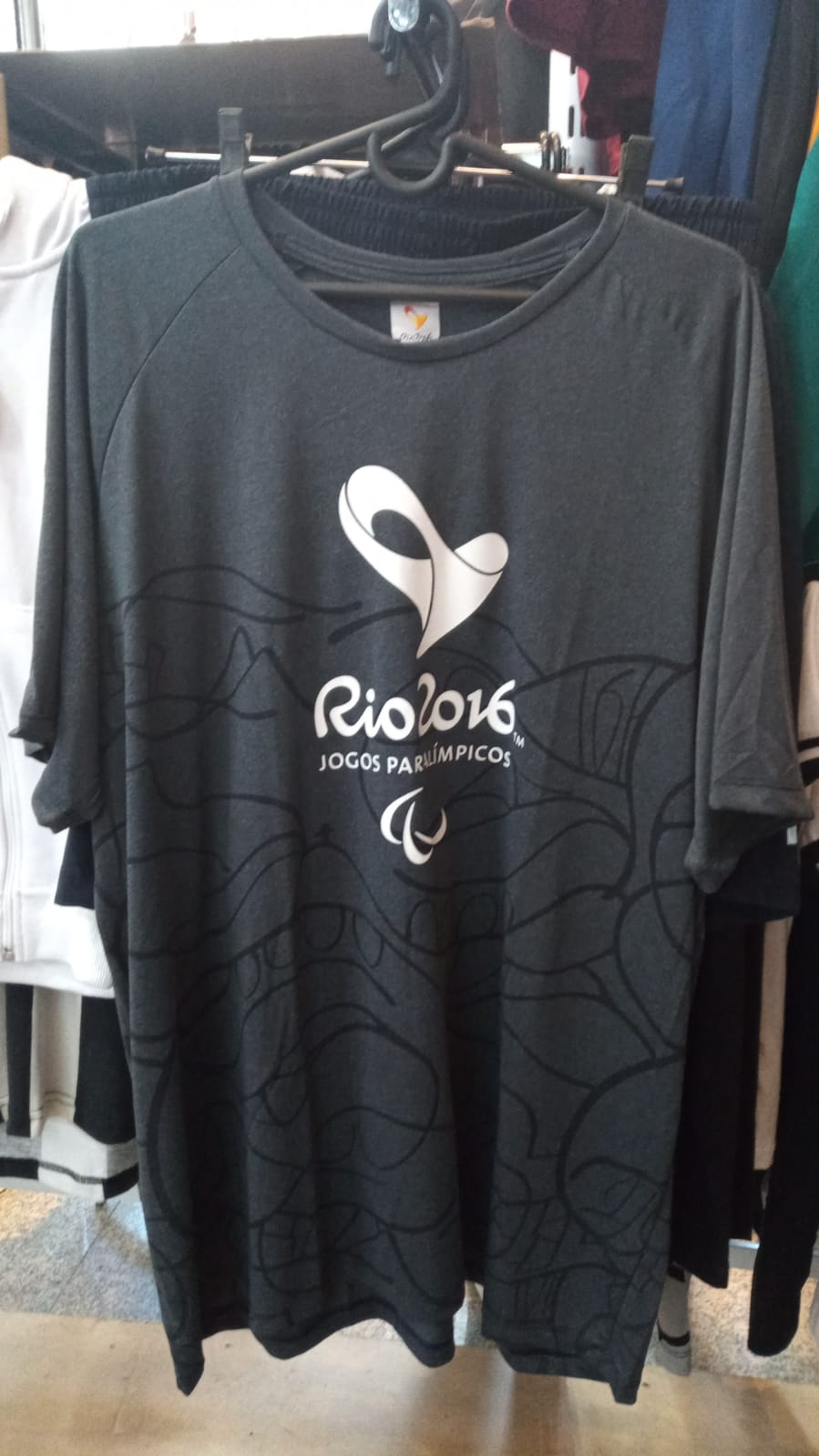 Camiseta Rio 2016 Jogos Paralímpicos leme mescla preto