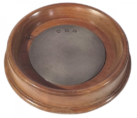 Porta-Copo de mogno e disco de estanho (P342B)