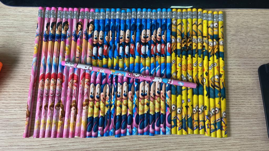 kit com 10 Lápis escolar infantil personagens