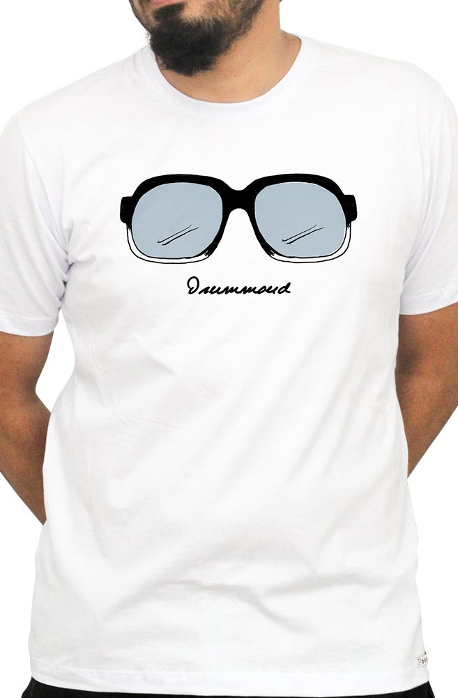 Camiseta Branca Óculos Drummond