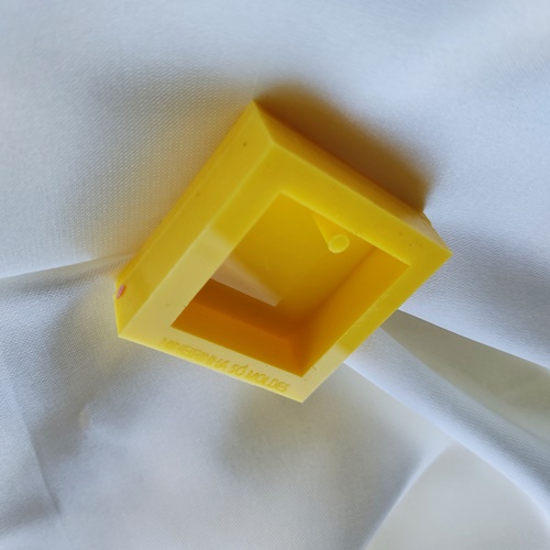 Molde pingente Quadrado P para joias afetivas de resina epoxi e poliéster  - Mineirinha Sô Moldes