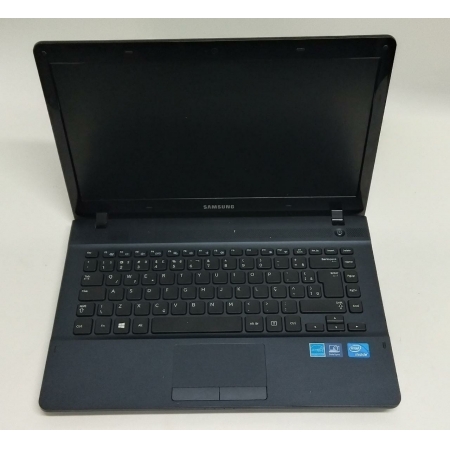 Notebook SAMSUNG np270e celeron 847 4gb RAM hd 500gb Usado
