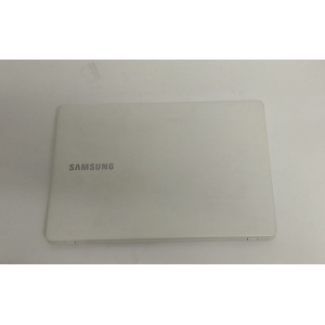 Notebook Samsung NP300E5M Core i5 7ª 8GB RAM SSD240GB Seminovo
