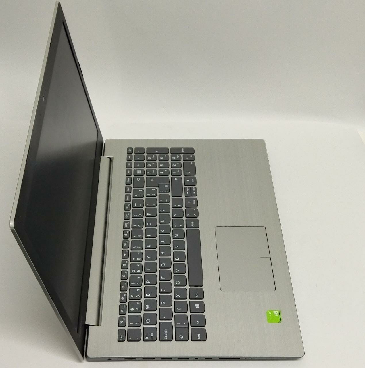 Notebook LENOVO ideapad 320 Core I5-7200 8GB RAM SSD 120GB Usado