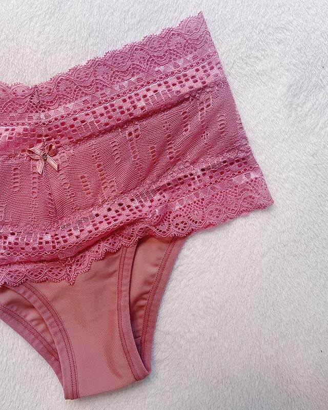 Conjunto lingerie top triângulo de renda rosa e marrom sem bojo + calcinha cintura alta - vovó Geo + Milagres