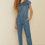 Macacão Le Blog Store Jeans Fechamento Frontal Bolsos Detalhes Em Costuras - Helena Gonçalves