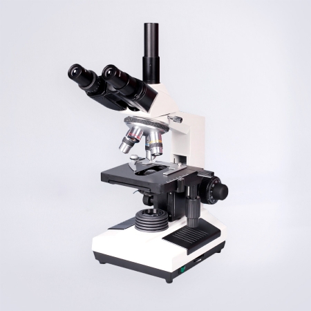 Microscópio Biológico Trinocular GT 307