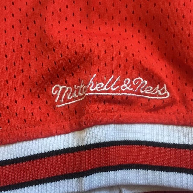 Camiseta NBA Mitchell & Ness - Chicago Bulls Manga Curta Vermelha - Jordan #23