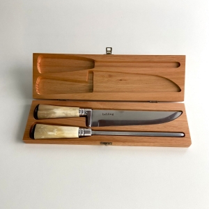 Estojo de madeira com faca e chaira 8