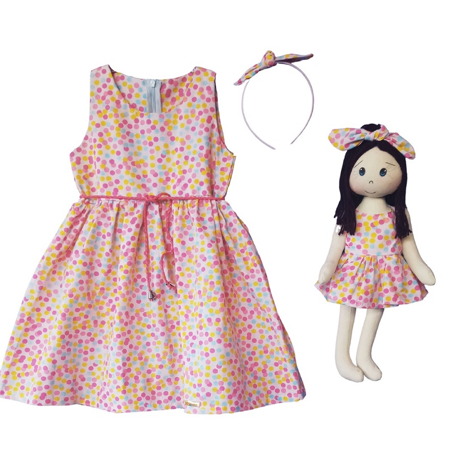 Kit Completo com Vestido e Boneca de Pano Petit Confetes
