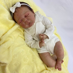 Boneca Bebê Reborn Olivia