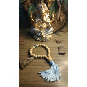 Pulseira Mini Japamala 27 contas em madeira marfim e uma Ágata Azul - Foto 2