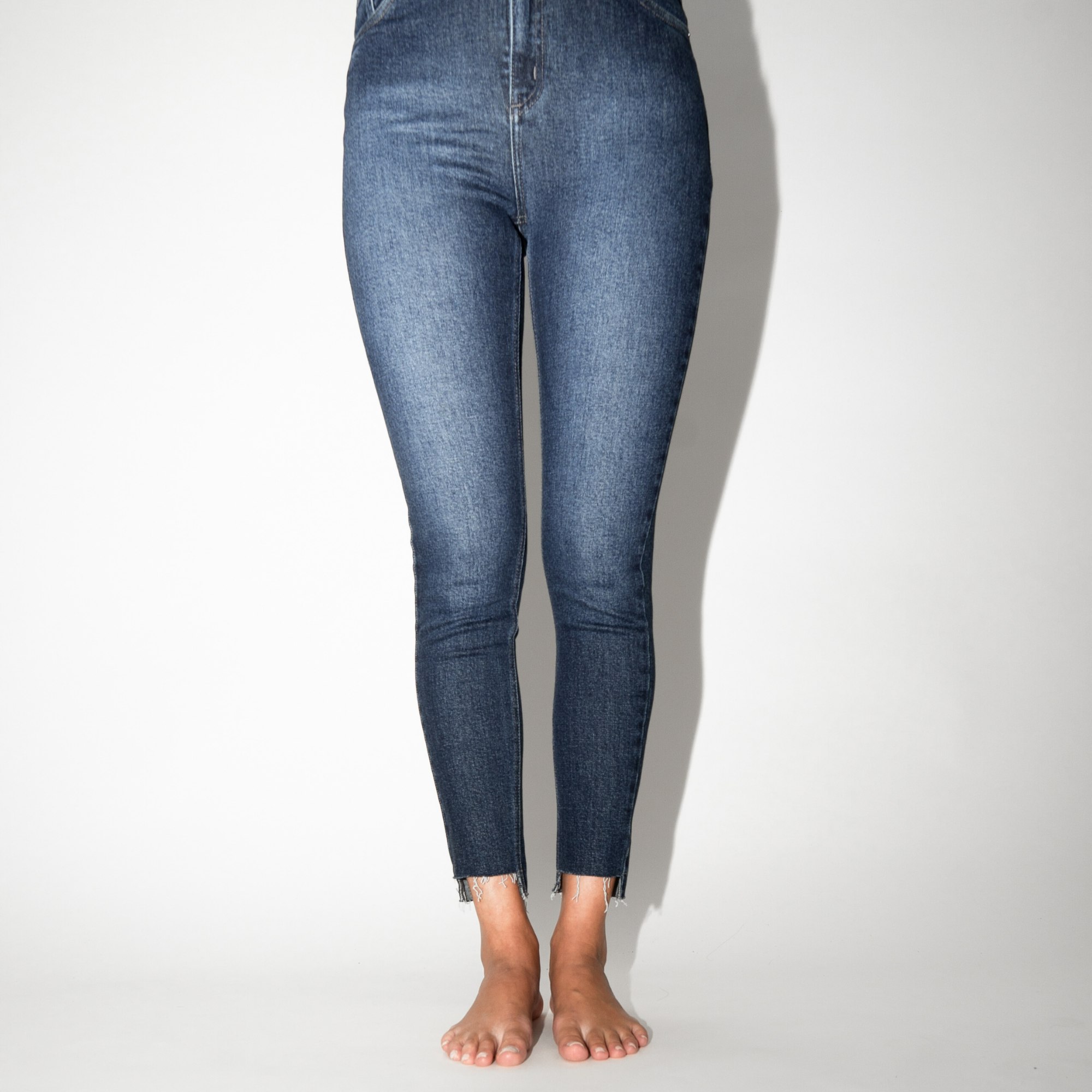 Calça Jeans Skinny com Elastano - Jeans Escuro