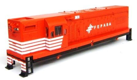 Carcaça da Locomotiva G12 FEPASA Fase II 3002 - FRATESCHI - 30020  - SHOPferreo