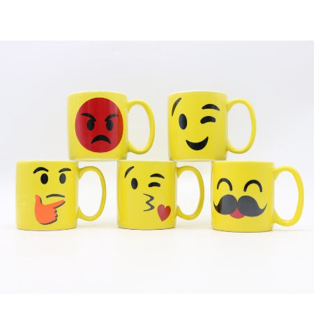 Caneca de Porcelana Personalizada Emoji Amarela 300ml