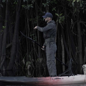 Caiaque de Pesca com Remo Incluso Combat Fishing - Brudden Náutica