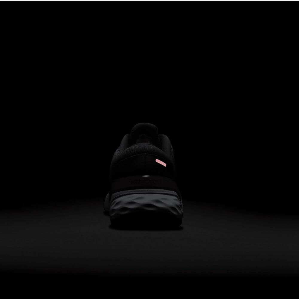 Tênis Nike Renew Run 4 DR2677