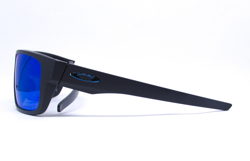 Óculos de Sol Oakley Masculino Curvo Acetato Preto Com Lente Espelhada