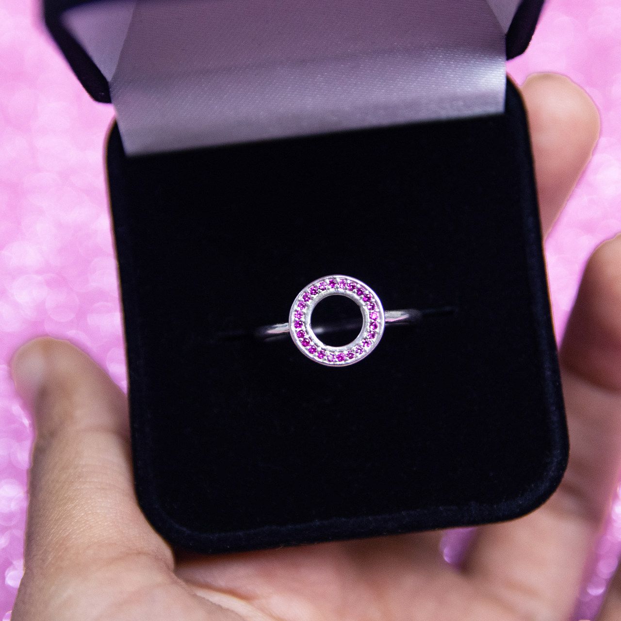 Anel de Prata Círculo Cravejado Zircônia Rosa Escuro - Foto 2