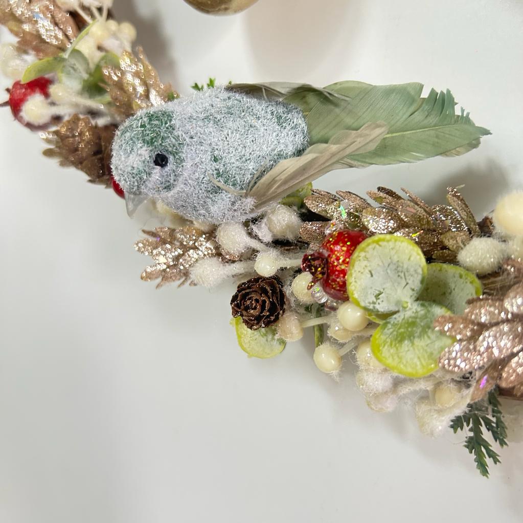 Guirlanda de Natal -  Floral com Pinhas, Esquilo e Cardeal