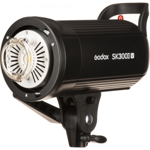FLASH DE ESTÚDIO GODOX SK300II-V STUDIO MONOLIGHT (LED) 110V
