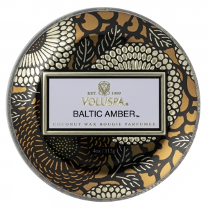 Vela de Lata Voluspa Baltic Amber - Japonica Collection 113g 25h