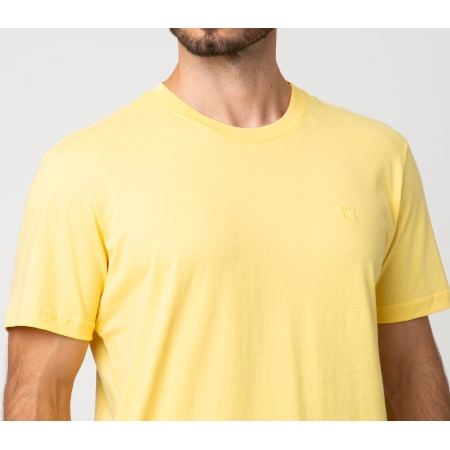 Camiseta Colisão Masculina - Amarelo Palha com Brasão