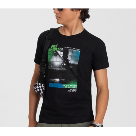 Camiseta Colisão Masculina Juvenil - Only Skaters