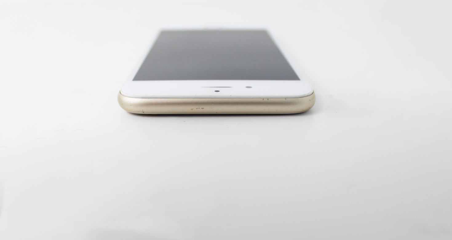iPhone 6 NG3L2BZ/A 4.7" 64GB - Dourado