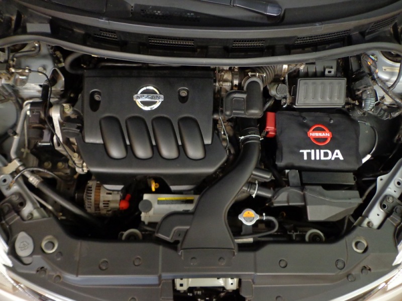 Capa de Bateria Bordada Nissan Tiida