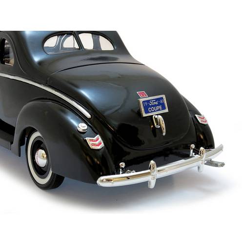 1940 Ford Coupe - Escala 1:18 - Motormax