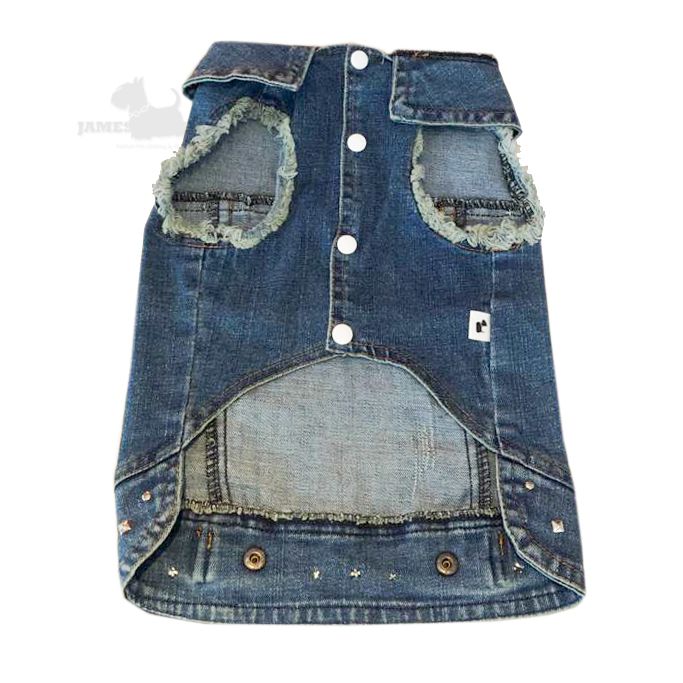 Jaqueta Jeans com lavagem manga desfiada e rebites