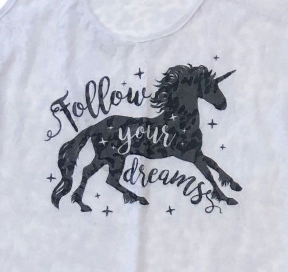 Camiseta devorê unicórnio - Follow your dreams