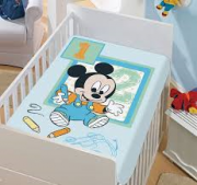 Manta Microfibra Infantil 0,80m x 1,10m Mickey Desenhando