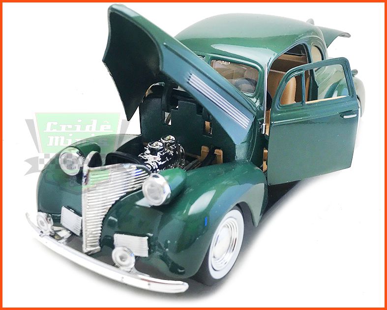 Chevrolet Coupe 1939 Green - Escala 1/24