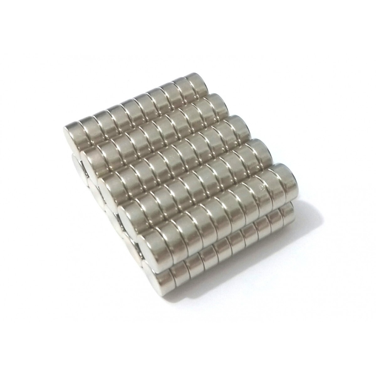 Imã de Neodímio Disco N35 10x4 mm 100 peças - Polo Magnético 