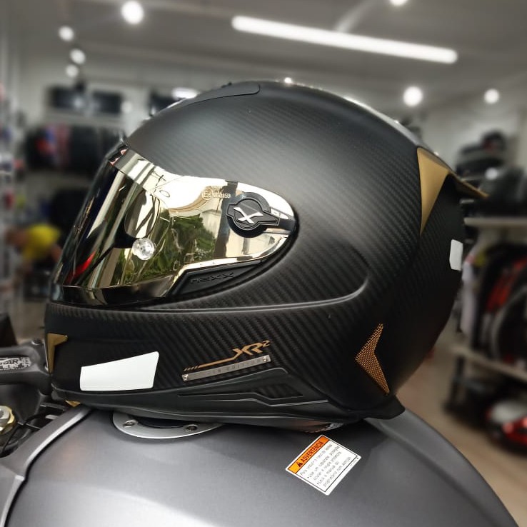 Capacete Nexx XR2 Carbon Golden Edition: Brinde Viseira Espelhada Dourada + Pinlock  - Planet Bike Shop Moto Acessórios