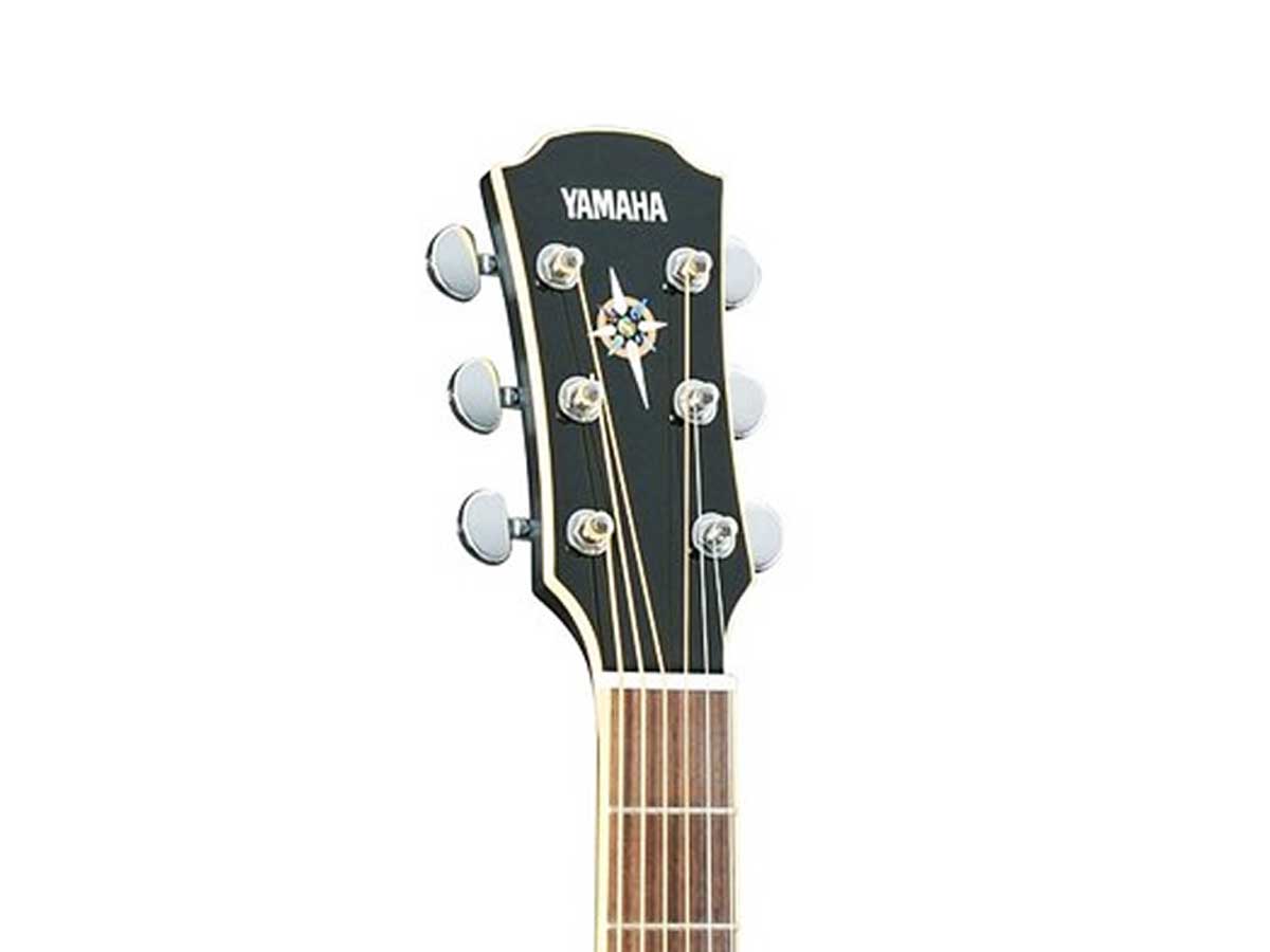 Violão Yamaha CPX 700 II Eletroacústico