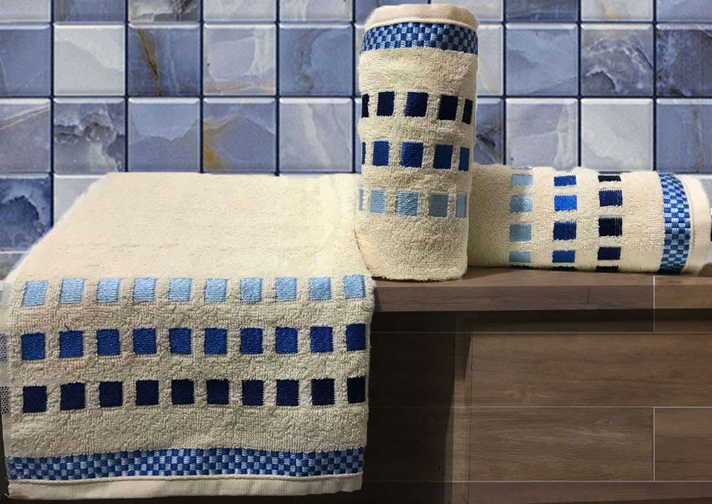 Toalha de Banho Karsten p/ Corpo Calera, Branco & Azul