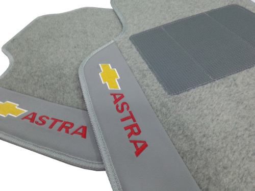 Tapete Chevrolet Astra Ss Carpete Luxo Base Borracha Pinada