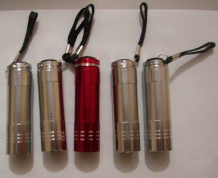 Mini Lanterna Tática Com 3 Leds Em Aluminio Led Light