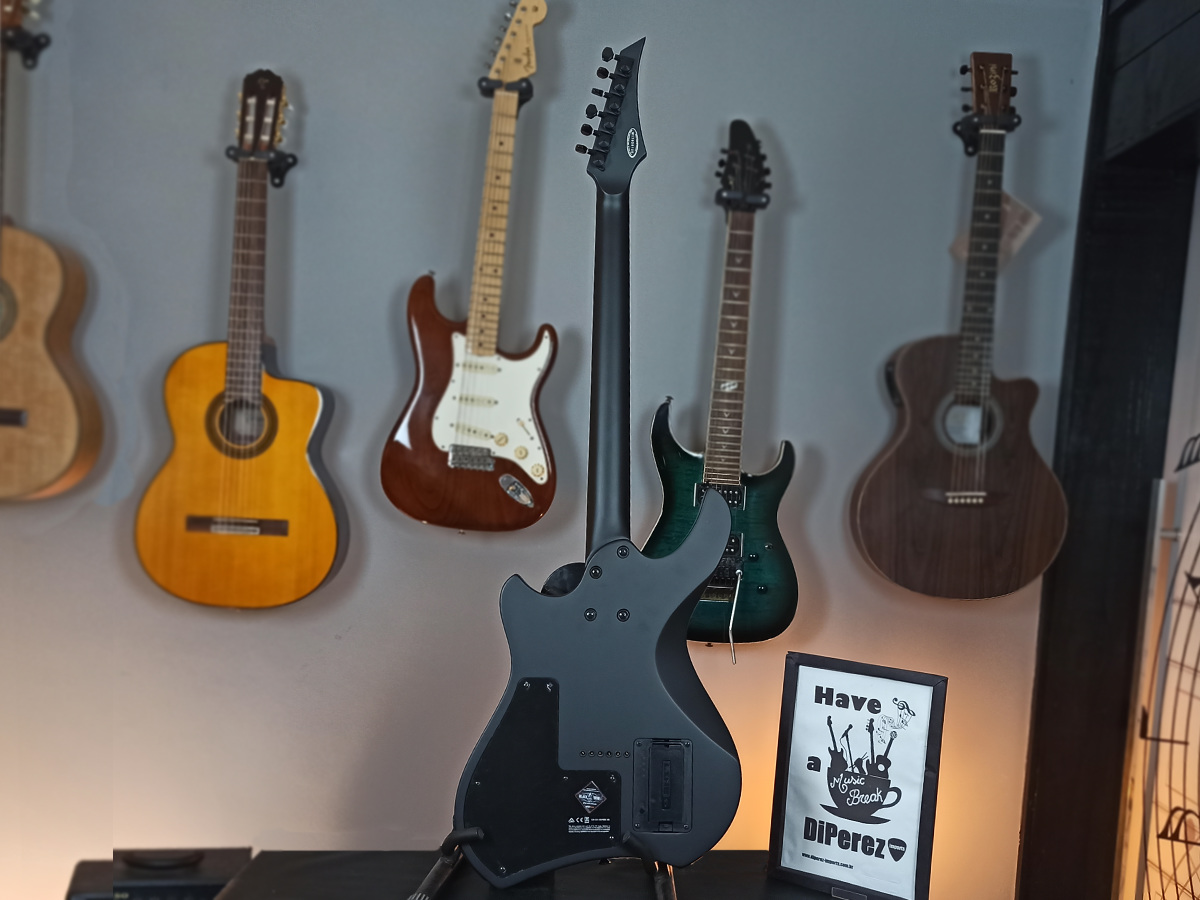 Guitarra Line 6 Variax HD - Shuriken S270 – Usado