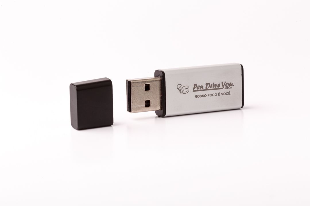 Mini Pen Drive 4GB de Alumínio Prata com Tampa Preta Personalizado - Pen Drive You