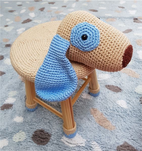 Banquinho Infantil Forrado em Crochet - Cachorro Azul