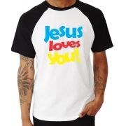 Camiseta Masculina Raglan Jesus Loves You ES_058