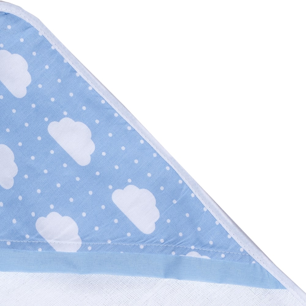 Toalha de Banho Forrada Fralda Bebê com Capuz Nuvens Azul Coleção Nuvenzinha