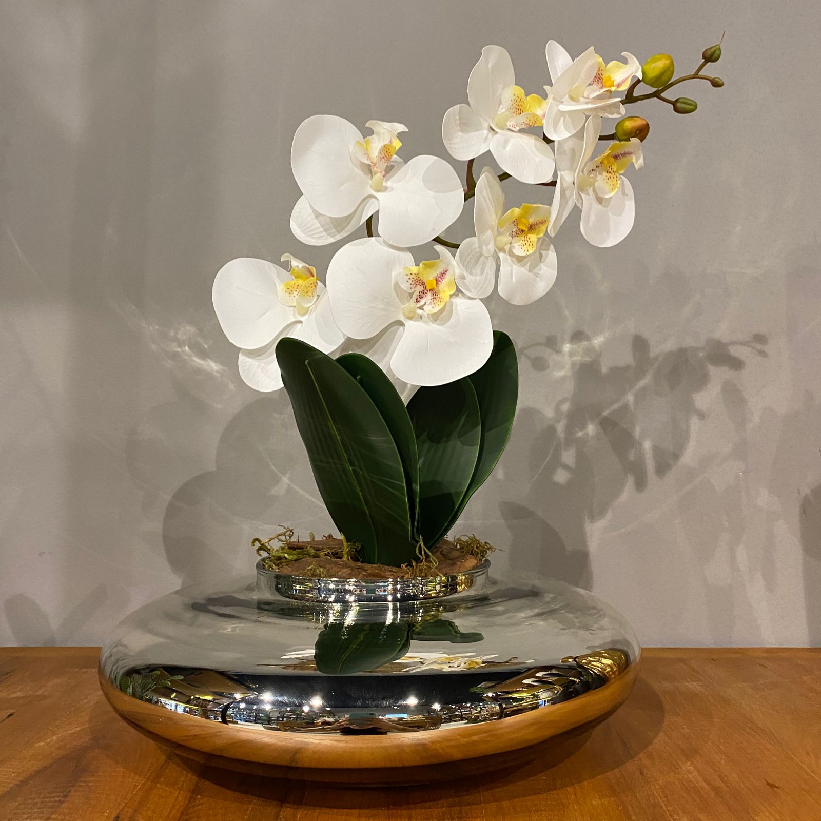 Arranjo Grande Centro de Mesa Orquídea Branca Artificial Vaso Espelhado
